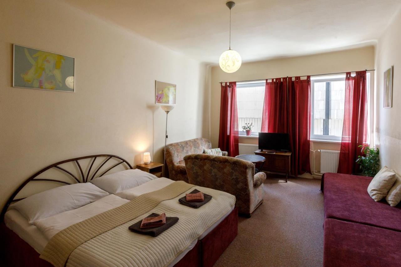 Hotel Atlas Ceske Budejovice Buitenkant foto