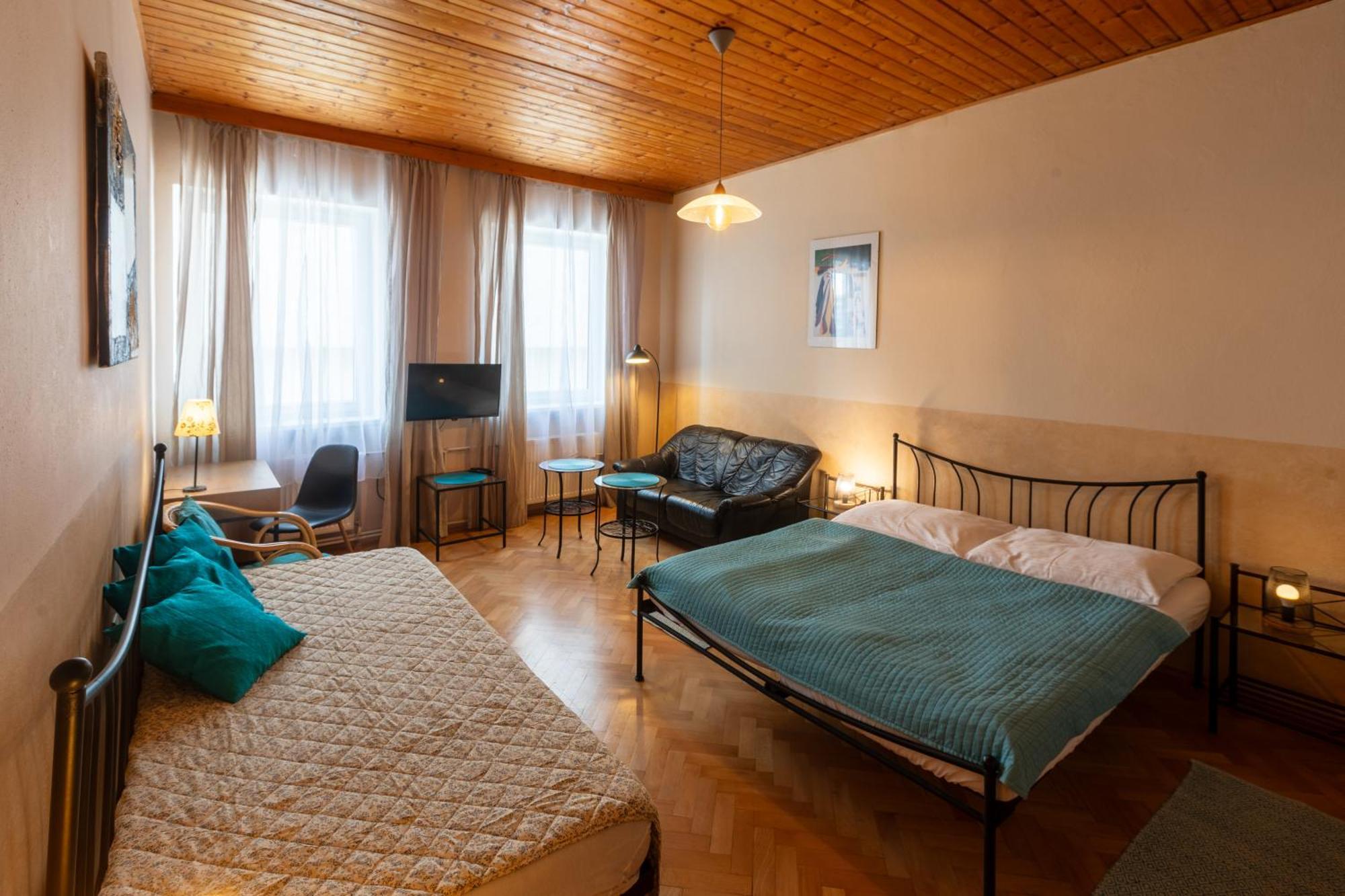 Hotel Atlas Ceske Budejovice Buitenkant foto