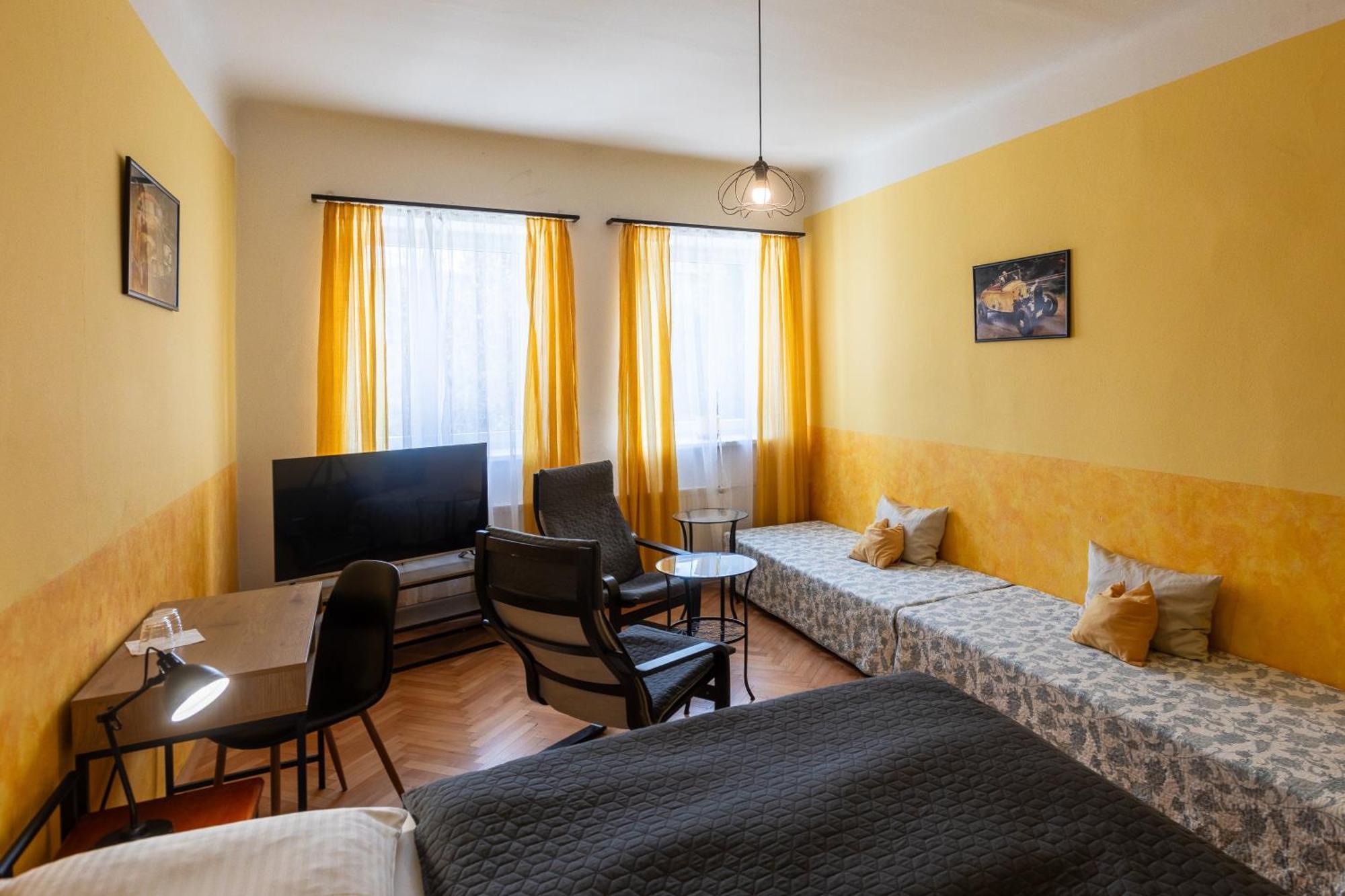 Hotel Atlas Ceske Budejovice Buitenkant foto